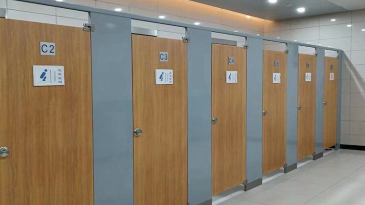 不銹鋼蜂窩板衛(wèi)生間隔斷板材怎么樣？