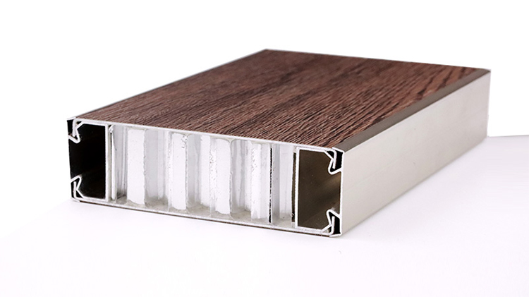 鋁蜂窩板有哪些優(yōu)勢(shì)？