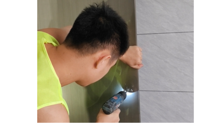 怎么看安裝公共衛生間隔斷的師傅靠不靠譜